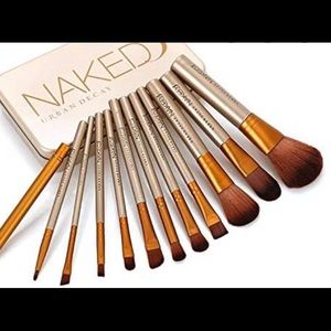NAKED 3 Urban Color 12 Piece Makeup Brush Set New
